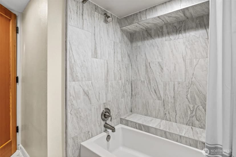 Property photo for 1224 S Sunset Drive, Tacoma photo 31