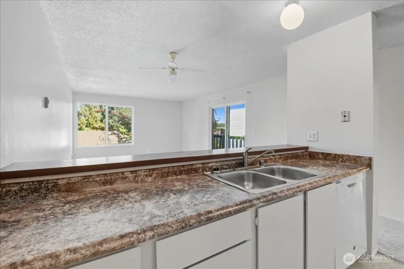 Property photo for 17431 Ambaum Boulevard S #b12, Seattle photo 7
