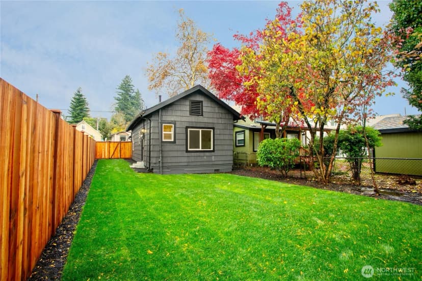 Property photo for 1122 Hewitt Avenue, Bremerton photo 23