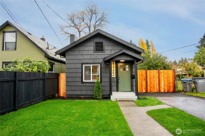 Property photo for 1122 Hewitt Avenue, Bremerton photo 2