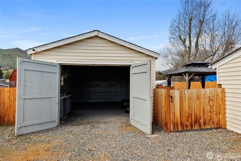 Property photo for 1770 Marker Street, Wenatchee photo 27