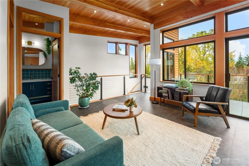 Property photo for 328 Ne 55th Street, Seattle photo 5