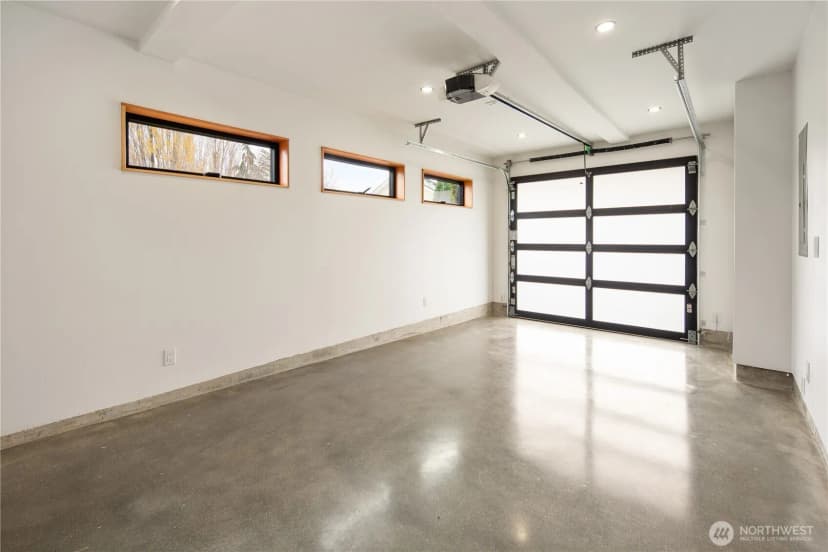 Property photo for 328 Ne 55th Street, Seattle photo 26