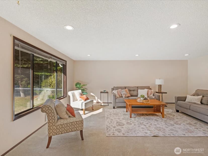Property photo for 2923 Lakeview Way, Langley photo 5