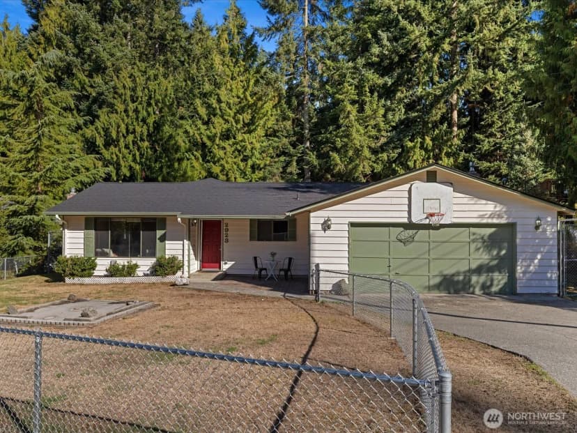 Property photo for 2923 Lakeview Way, Langley photo 27