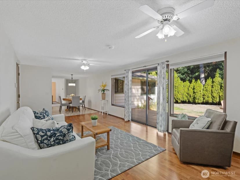 Property photo for 2923 Lakeview Way, Langley photo 18