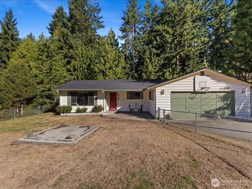 Property photo for 2923 Lakeview Way, Langley photo 23