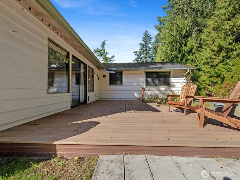 Property photo for 2923 Lakeview Way, Langley photo 20