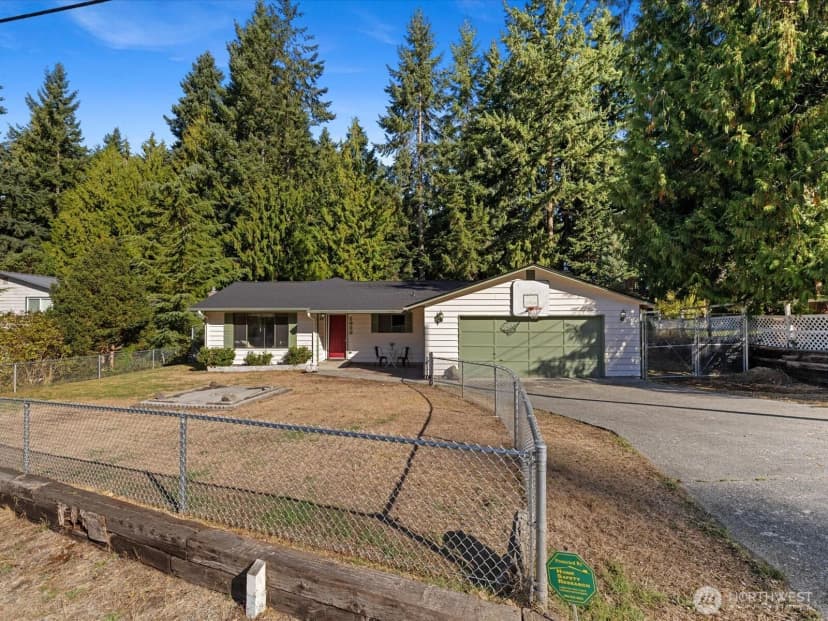 Property photo for 2923 Lakeview Way, Langley photo 25