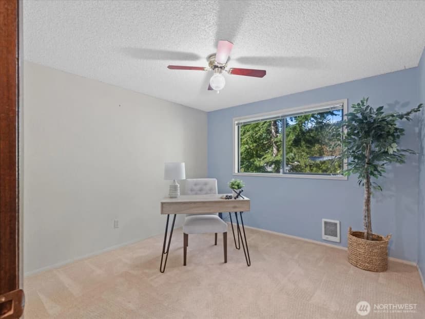 Property photo for 2923 Lakeview Way, Langley photo 13