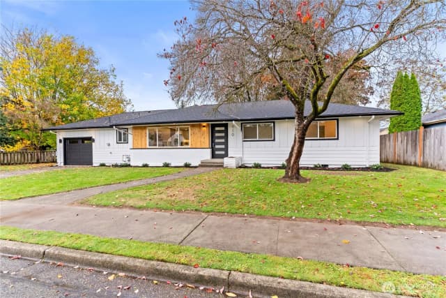 Property photo for 110 17th Street Sw, Puyallup photo 3
