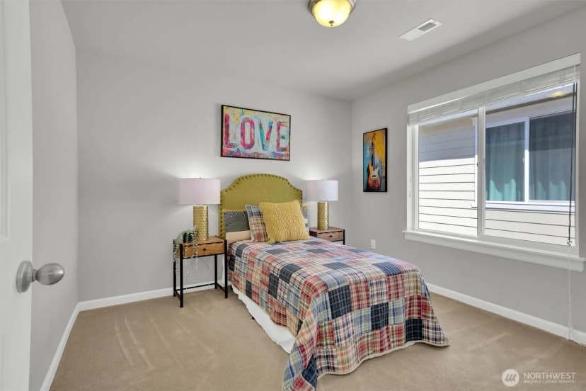 Property photo for 11103 5th Avenue Sw, Seattle photo 13