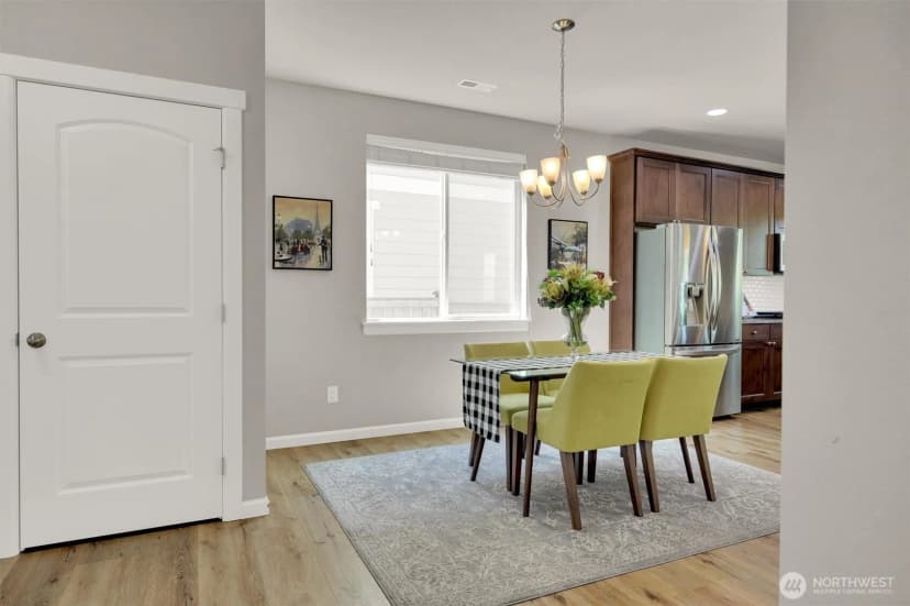 Property photo for 11103 5th Avenue Sw, Seattle photo 6