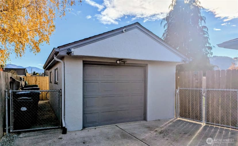 Property photo for 1312 S 13th Street, Mount Vernon photo 33