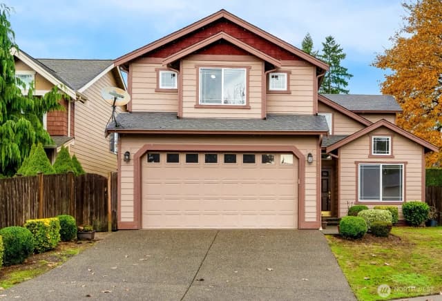 Property photo for 19315 76th Place Ne, Kenmore photo 2