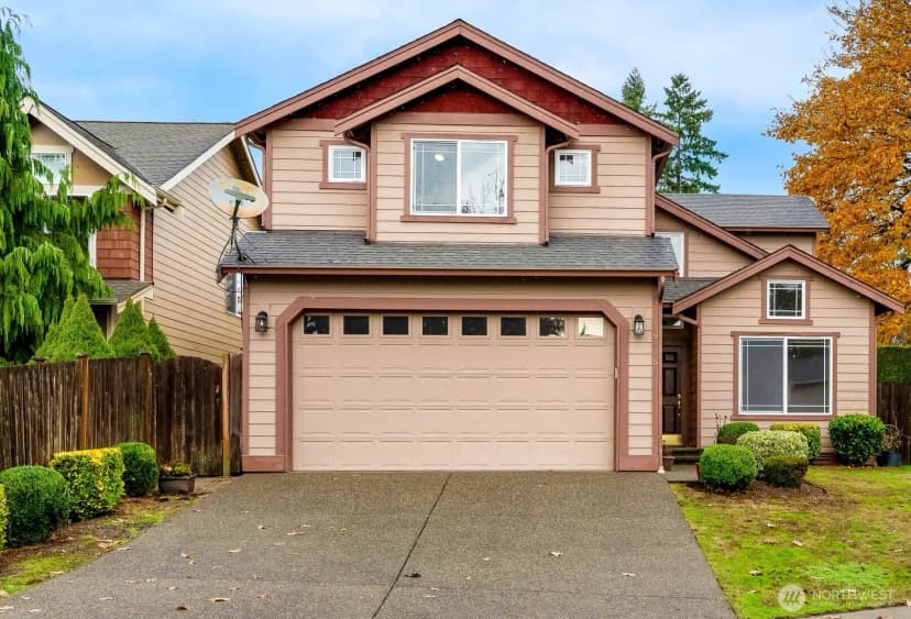 Property photo for 19315 76th Place Ne, Kenmore photo 2