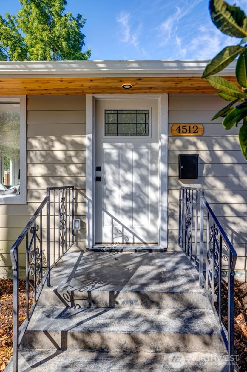 Property photo for 4512 S Dawson Street, Seattle photo 5