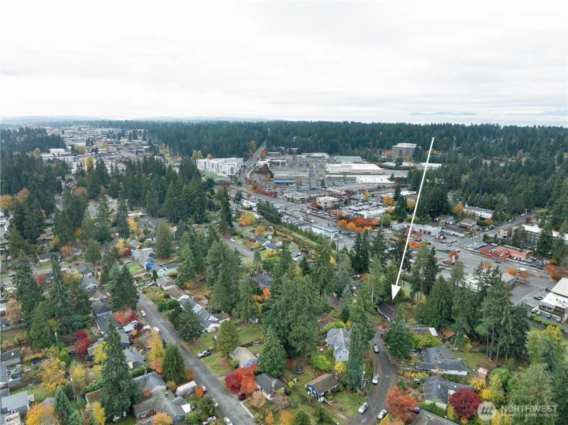 Property photo for 16167 Midvale Avenue N, Shoreline photo 36