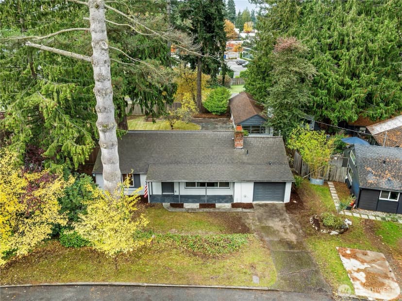 Property photo for 16167 Midvale Avenue N, Shoreline photo 34