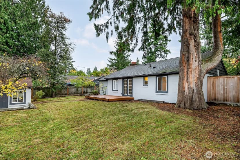 Property photo for 16167 Midvale Avenue N, Shoreline photo 30