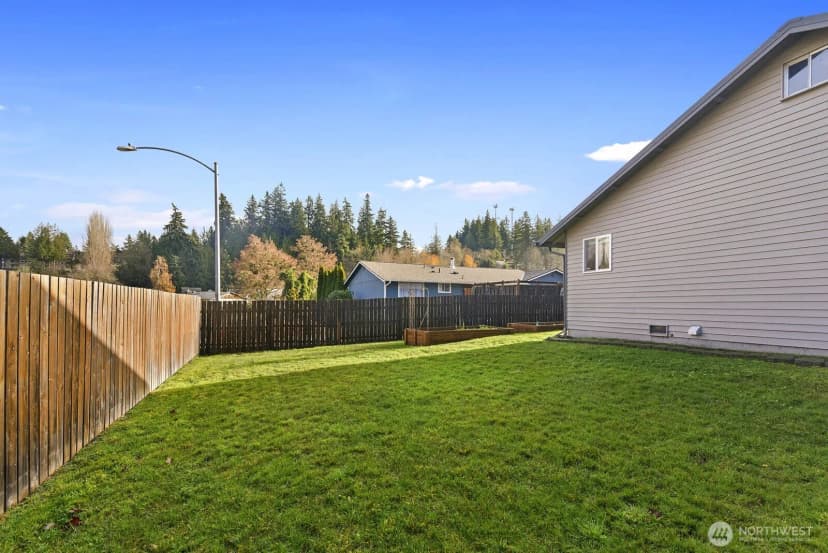 Property photo for 20056 Lysir Court Ne, Poulsbo photo 15