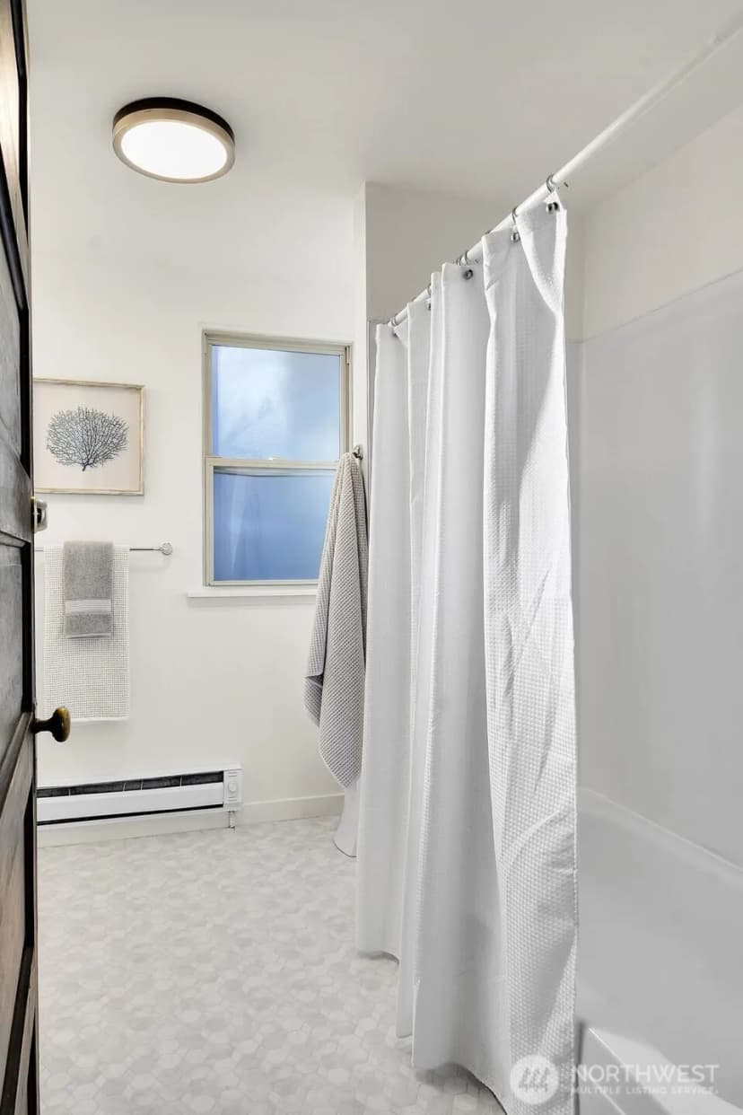 Property photo for 408 Ne 50th Street, Seattle photo 17