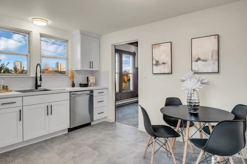 Property photo for 408 Ne 50th Street, Seattle photo 12