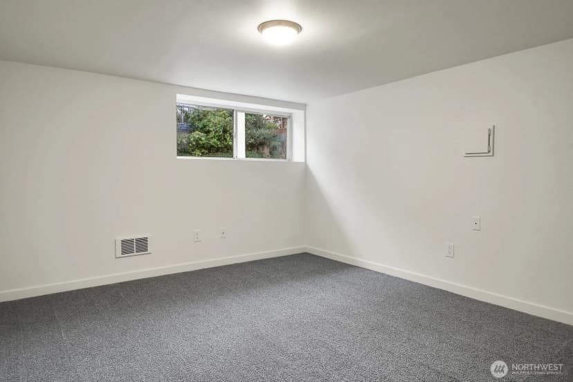 Property photo for 408 Ne 50th Street, Seattle photo 30