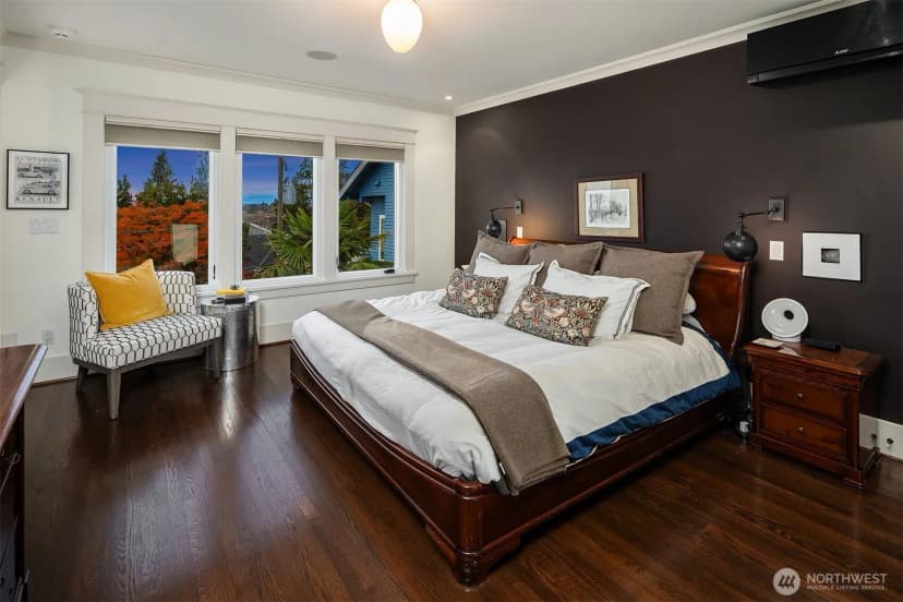 Property photo for 1229 9th Avenue W, Seattle photo 19
