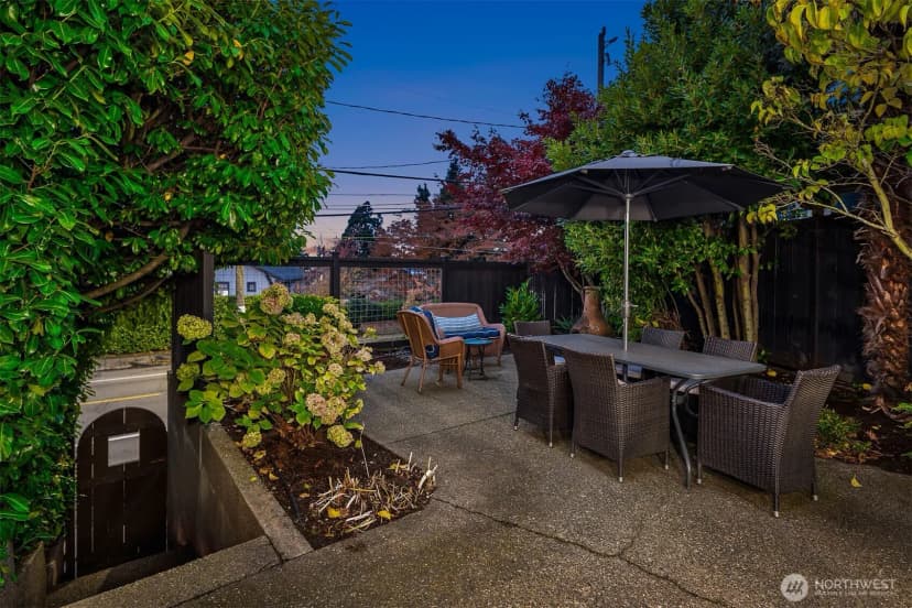 Property photo for 1229 9th Avenue W, Seattle photo 35