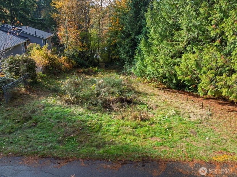 Property photo for 33401 E Lake Holm Drive Se, Auburn photo 4