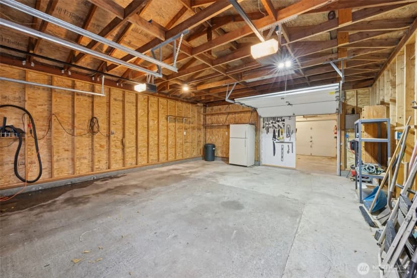 Property photo for 12903 Valley Avenue E, Sumner photo 28