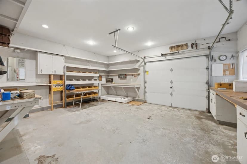 Property photo for 12903 Valley Avenue E, Sumner photo 24