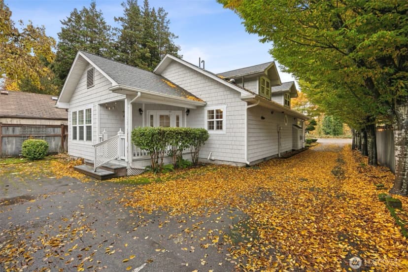 Property photo for 12903 Valley Avenue E, Sumner photo 4