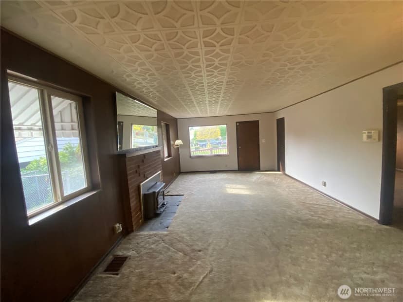 Property photo for 9022 36th Avenue Sw, Seattle photo 2