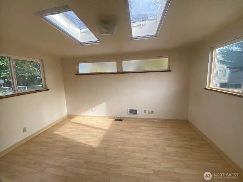 Property photo for 9022 36th Avenue Sw, Seattle photo 5