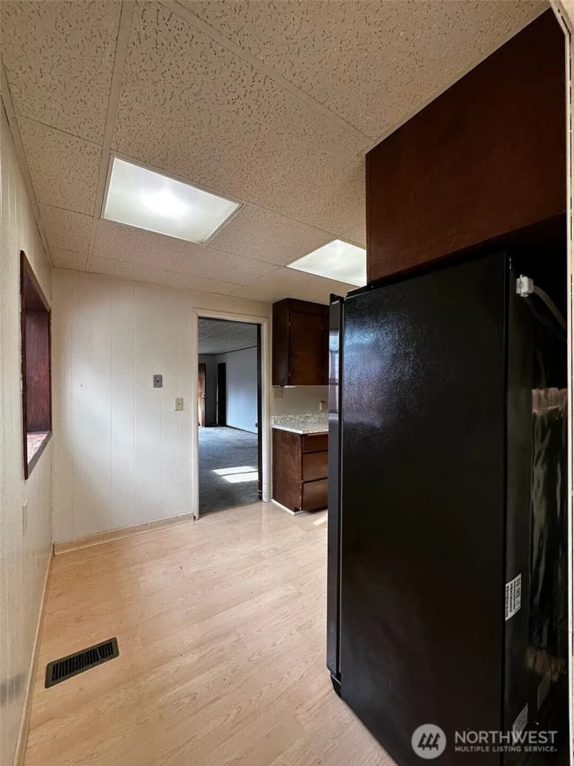 Property photo for 9022 36th Avenue Sw, Seattle photo 4