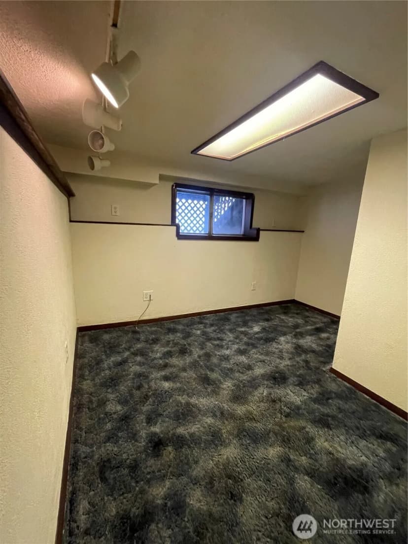 Property photo for 9022 36th Avenue Sw, Seattle photo 10