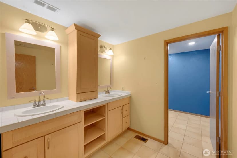 Property photo for 216 Morey Avenue, Bellingham photo 24