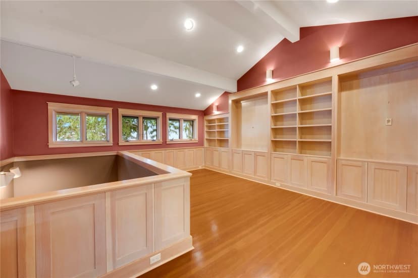 Property photo for 216 Morey Avenue, Bellingham photo 15