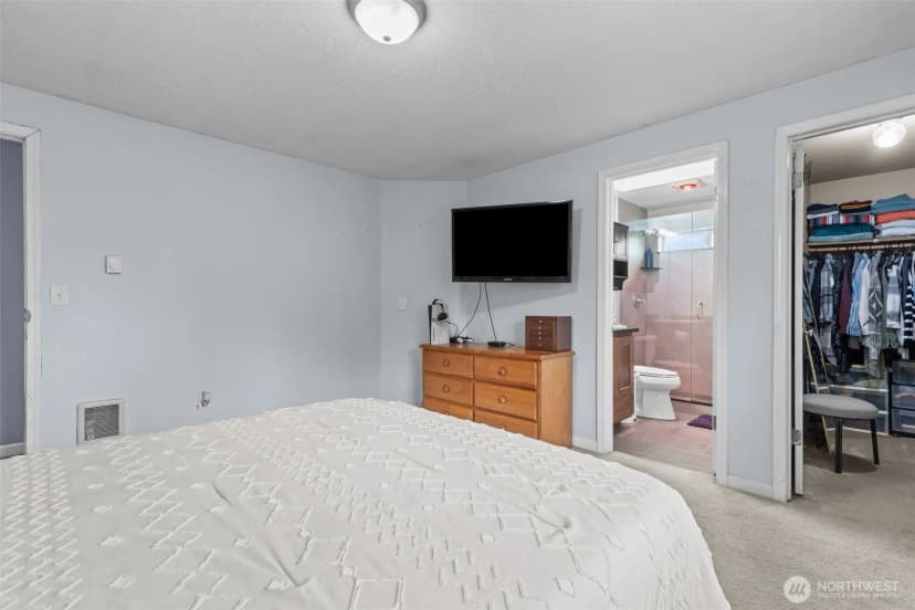 Property photo for 227 101st Avenue Se, Lake Stevens photo 17