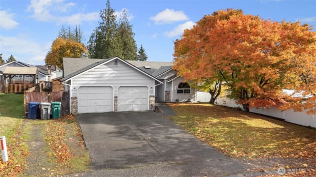 Property photo for 227 101st Avenue Se, Lake Stevens photo 2