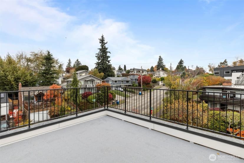 Property photo for 8405 42nd Avenue Sw, Seattle photo 31