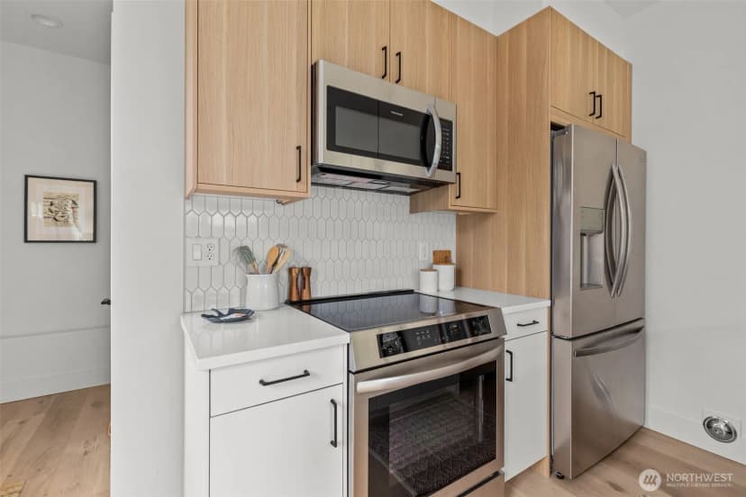 Property photo for 8405 42nd Avenue Sw, Seattle photo 11