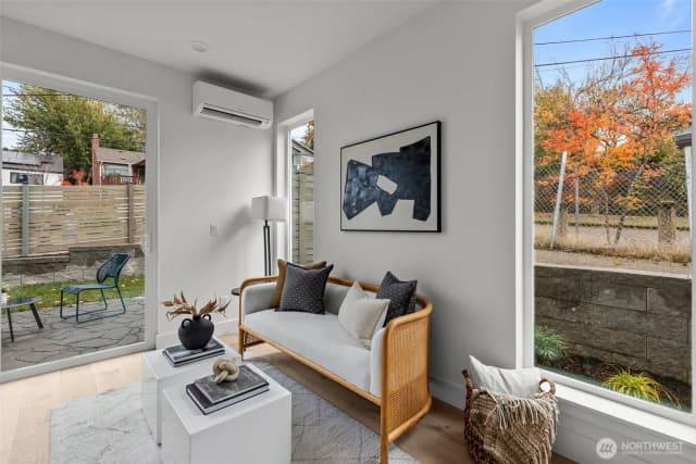 Property photo for 8405 42nd Avenue Sw, Seattle photo 5