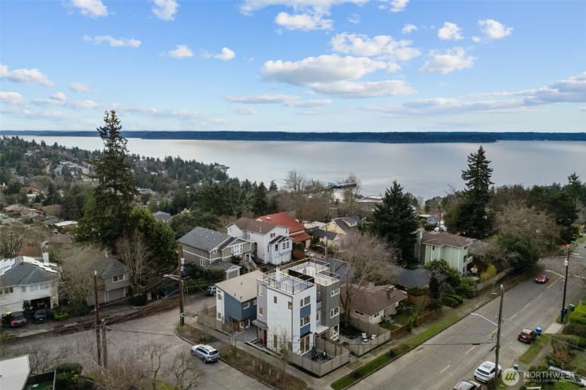 Property photo for 8405 42nd Avenue Sw, Seattle photo 34