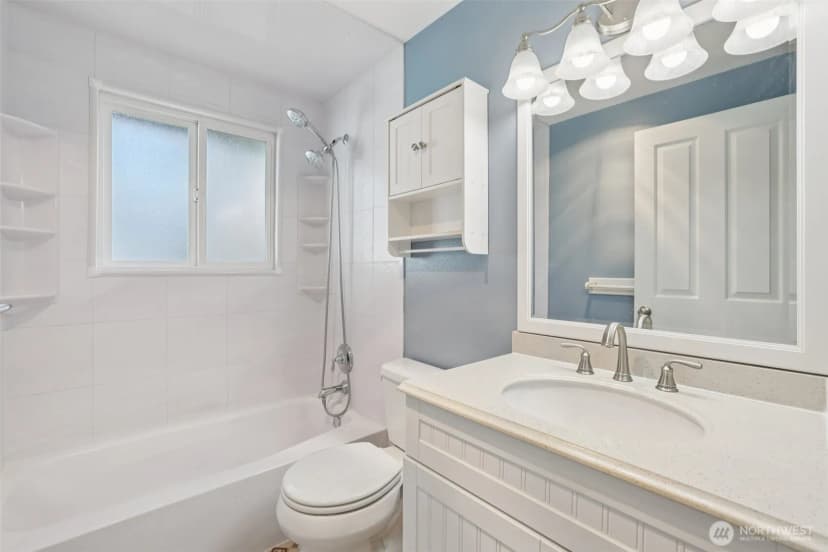 Property photo for 4913 S 161st Street, Tukwila photo 13