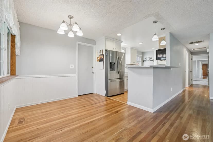 Property photo for 4913 S 161st Street, Tukwila photo 6