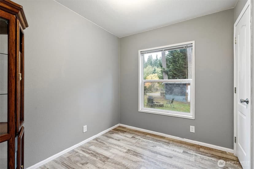 Property photo for 220 E Mclane Drive, Shelton photo 8