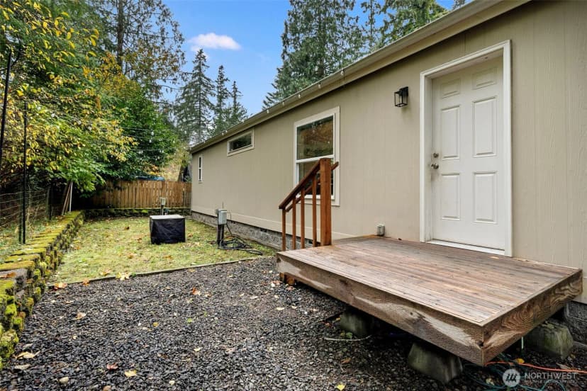 Property photo for 220 E Mclane Drive, Shelton photo 12